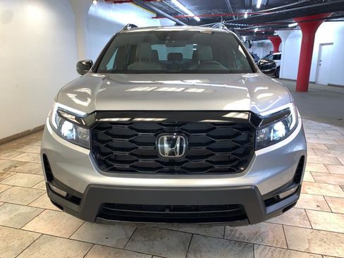 Used 2022 Honda Passport Elite image 3