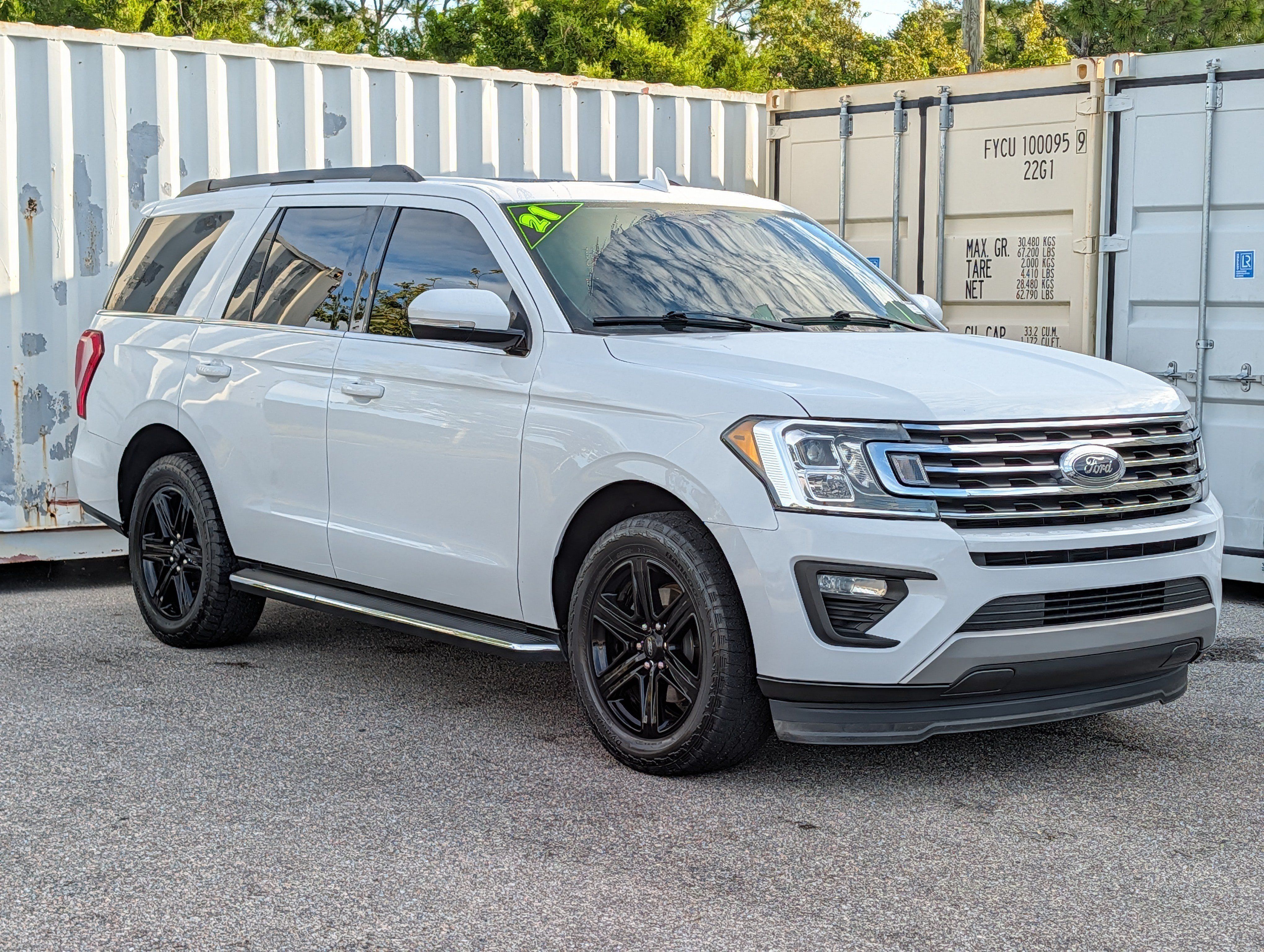 Used 2021 Ford Expedition XLT RWD image 3
