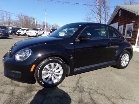 Used 2016 Volkswagen Beetle 1.8T image 1