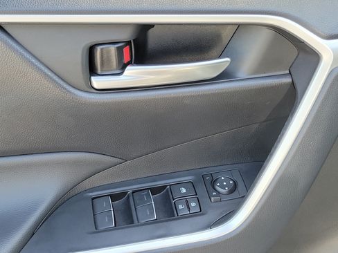 Used 2024 Toyota RAV4 XLE Premium FWD image 23