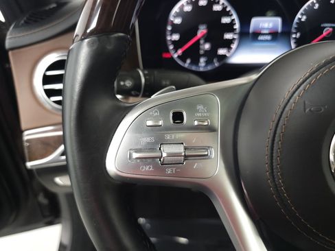 Used 2018 Mercedes-Benz S 560 4MATIC Sedan image 11