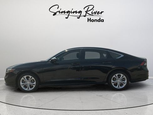 Used 2025 Honda Accord LX image 4