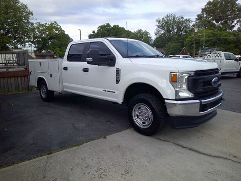 Used 2022 Ford F250 XL w/ Power Equipment Group image 7