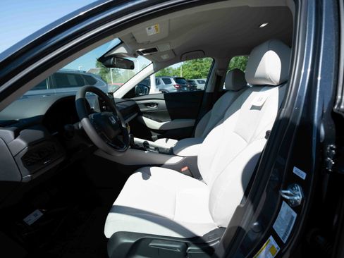 New 2025 Honda Accord LX image 9