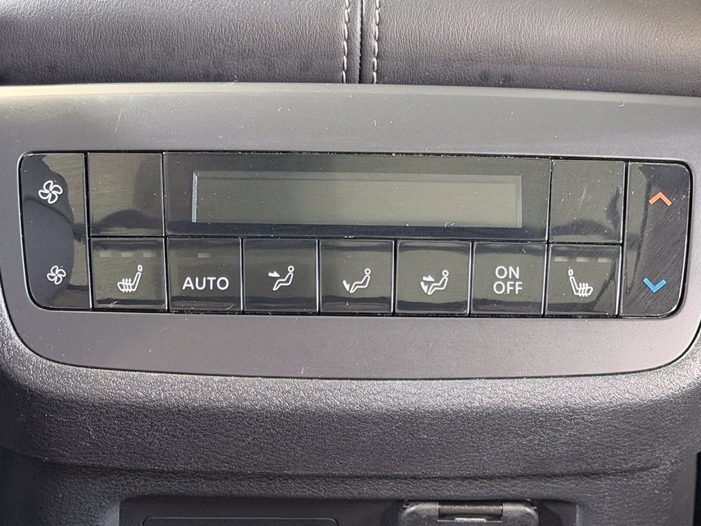 Used 2024 Nissan Pathfinder Platinum AWD/4WD image 28