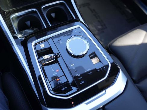 New 2026 BMW 740i 740i RWD w/ Premium Package image 21