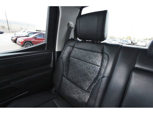 Used 2024 Toyota Tundra Limited image 14