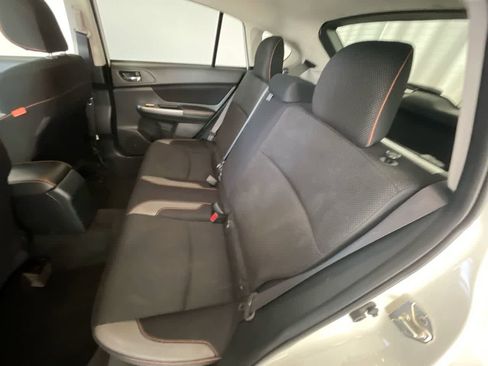 Used 2017 Subaru Crosstrek 2.0i Premium w/ Moonroof Package image 23