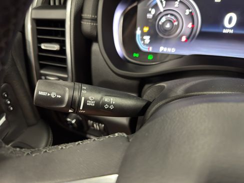 New 2025 RAM 2500 Laramie w/ Sport Appearance Package AWD/4WD image 30