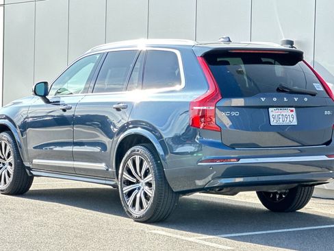 Certified 2025 Volvo XC90 B5 Core w/ Protection Package Premier image 3