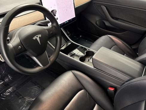 Used 2018 Tesla Model 3 Performance image 4