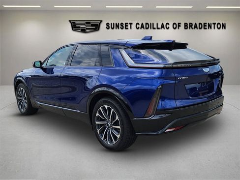 New 2025 Cadillac Lyriq Sport w/ LPO, Floor Liner Package RWD image 5