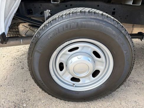 Used 2024 Ford F250 XL AWD/4WD image 27