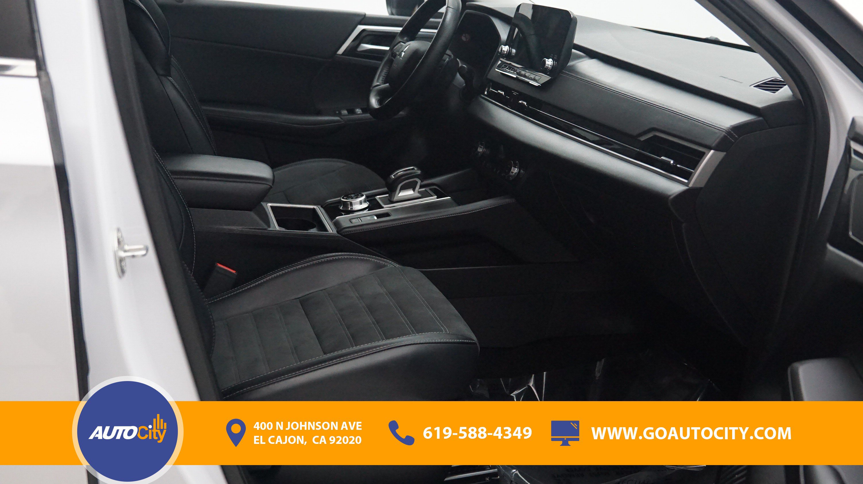 Used 2024 Mitsubishi Outlander SE AWD/4WD image 17