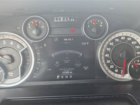 Used 2015 RAM 2500 Laramie w/ Black Appearance Group AWD/4WD image 17