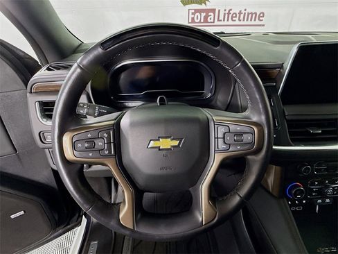 Used 2024 Chevrolet Suburban High Country w/ Advanced Technology Package image 21