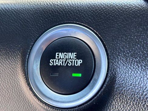 Used 2024 GMC Terrain SLE FWD image 34