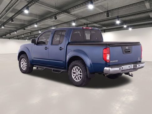 Used 2019 Nissan Frontier SV w/ Value Truck Package RWD image 3