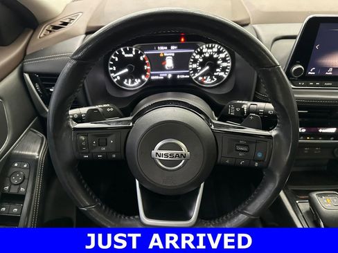 Used 2021 Nissan Rogue SV w/ Premium Package image 26