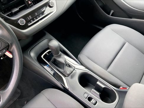 Used 2024 Toyota Corolla LE FWD image 16