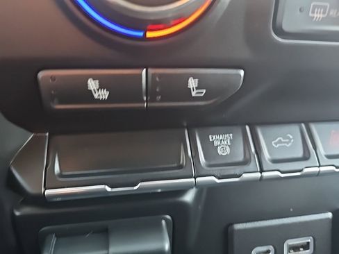 Used 2022 Chevrolet Silverado 3500 LT w/ Convenience Package image 20