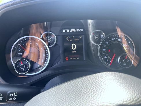 Used 2023 RAM 1500 Tradesman AWD/4WD image 12