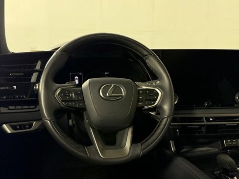 Used 2024 Lexus RX 350 Premium w/ Convenience Package FWD image 24
