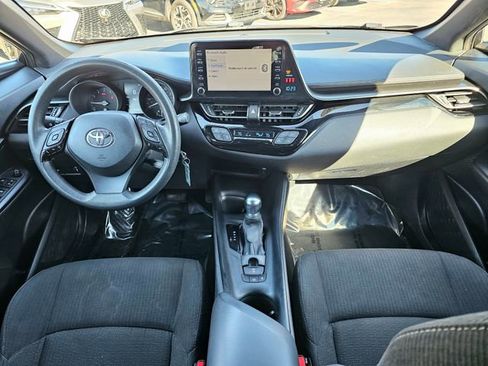 Used 2019 Toyota C-HR LE image 25