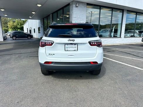 New 2025 Jeep Compass Limited w/ Sun & Sound Group image 6