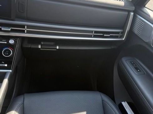Used 2025 Hyundai Santa Fe XRT AWD/4WD image 32