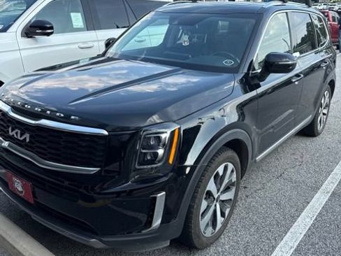 Used 2022 Kia Telluride EX w/ EX Premium Package FWD image 3