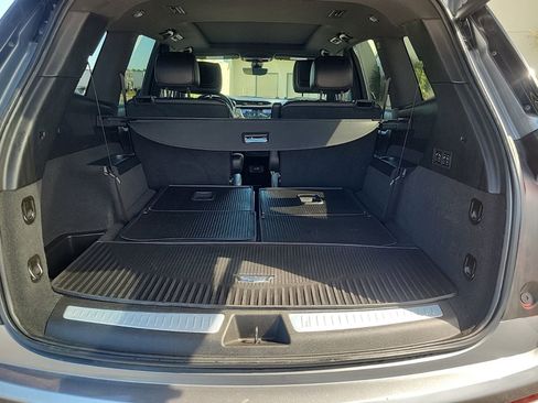 Certified 2021 Cadillac XT6 Premium Luxury image 8