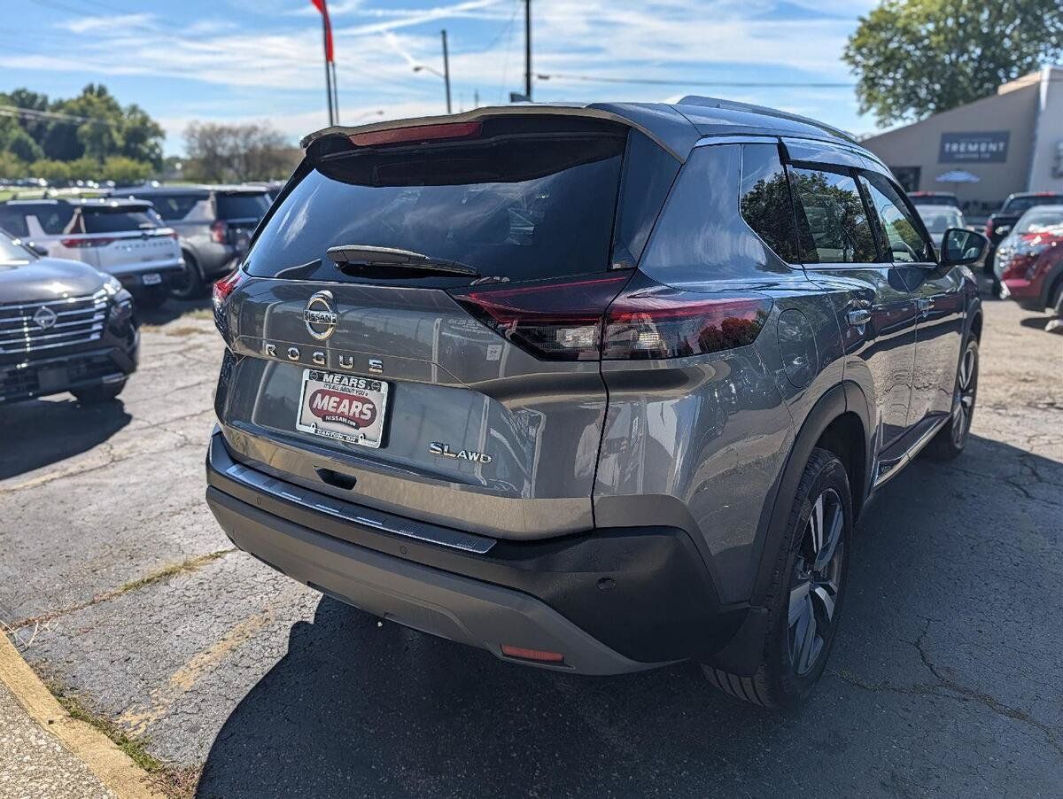Used 2021 Nissan Rogue SL w/ Premium Package AWD/4WD image 11