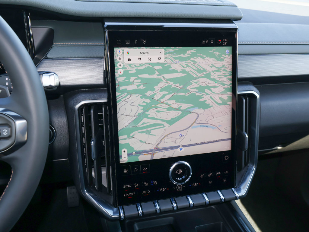New 2027 GMC Acadia AT4 w/ Luxury Package AWD/4WD image 17
