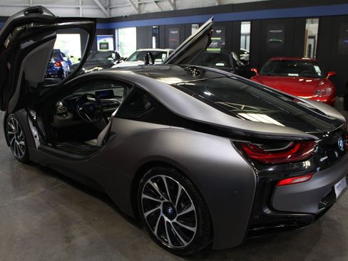 Used 2015 BMW i8 image 37