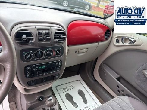 Used 2005 Chrysler PT Cruiser Touring w/ Moonroof Group FWD image 22