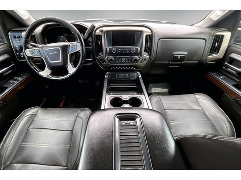 Used 2018 GMC Sierra 3500 Denali w/ Duramax Plus Package AWD/4WD image 8
