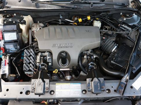Used 2005 Chevrolet Impala LS w/ Preferred Equipment Group image 37