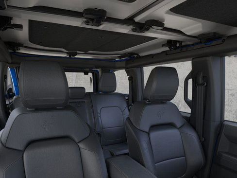 New 2025 Ford Bronco Badlands image 12