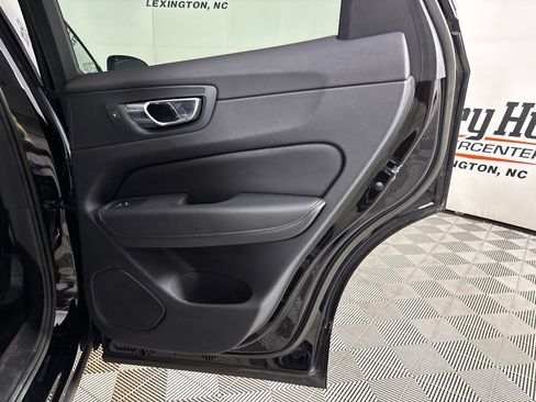 Used 2023 Volvo XC60 B5 Plus AWD/4WD image 25