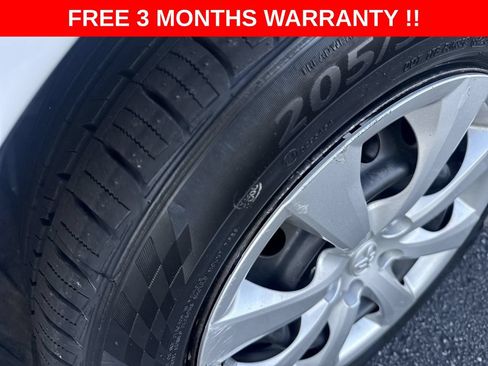 Used 2022 Toyota Corolla LE FWD image 38