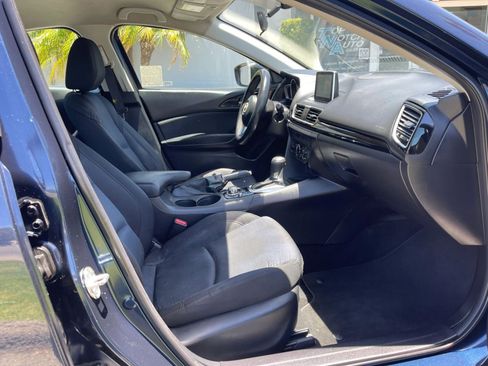 Used 2016 MAZDA MAZDA3 i Sport w/ Preferred Equipment Package FWD image 20