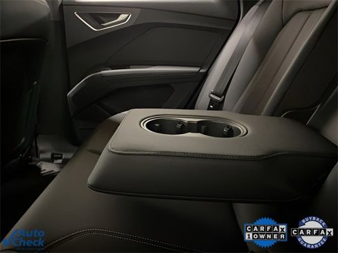 Used 2024 Audi Q4 e-tron Premium image 64