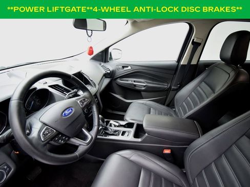 Used 2019 Ford Escape SEL image 11