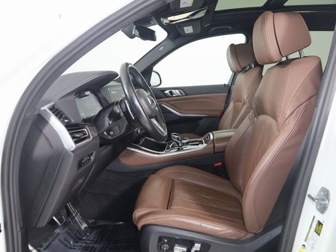 Used 2023 BMW X5 M50i w/ Executive Package image 12