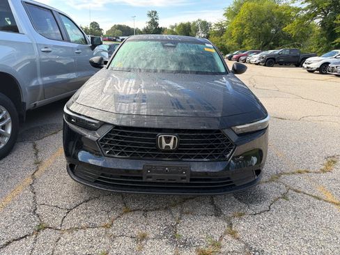 Used 2024 Honda Accord EX image 4