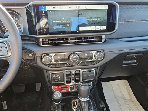 New 2026 Jeep Gladiator Mojave image 8