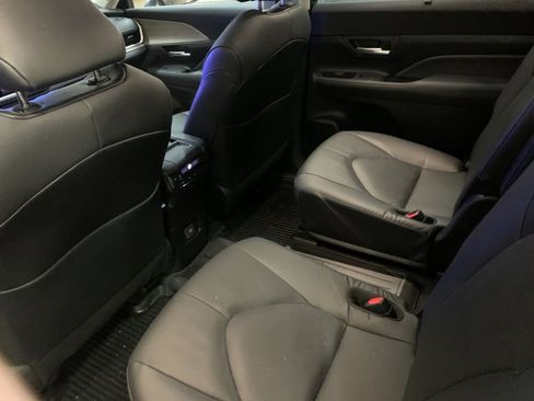 Used 2026 Toyota Grand Highlander AWD image 14