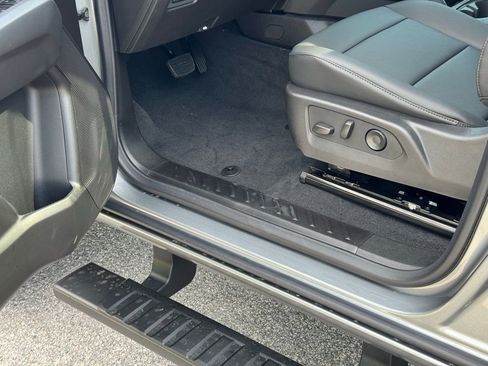 New 2026 GMC Canyon Elevation w/ Convenience Package image 18