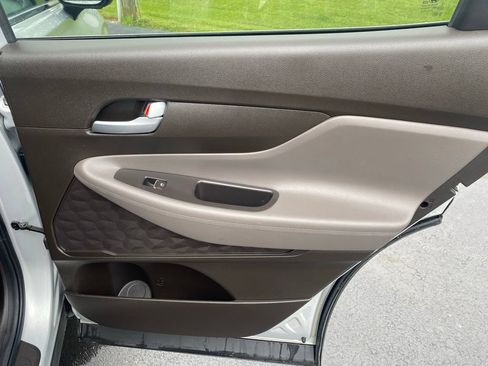 Used 2020 Hyundai Santa Fe SE FWD image 22